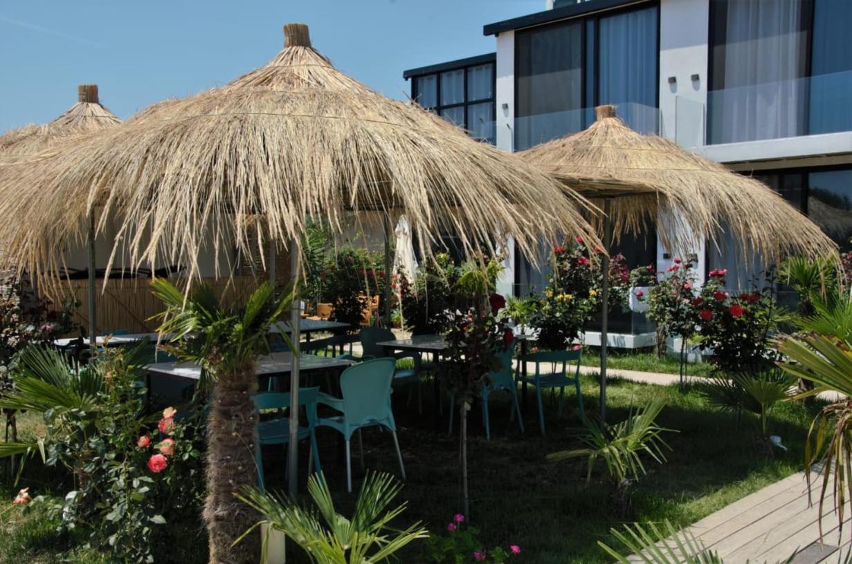 Summer Land Borsh Exterior foto